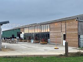 Cafe, play area and facilities
