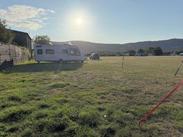 Good level field with plenty of space