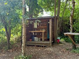 Wash up station