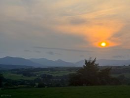 Spectacular mountain view’s - geared us up to climb snowdon