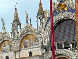 St marks square vasilaka