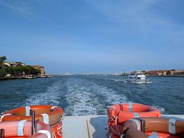 Cruzando el cabal hacia venecia