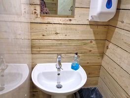 Such a nice rustic design