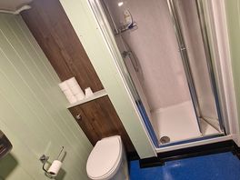Secure clean shower unit