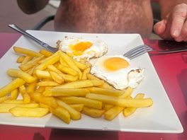 Chips and egg€4