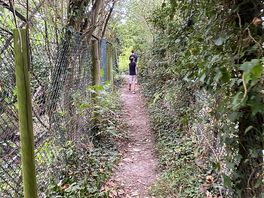 Howletts zoo public footpath, kent safari walk as found on app all trails