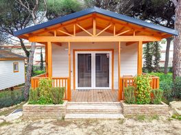 Exterior of the one-bed cottage