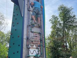 Climbing wall