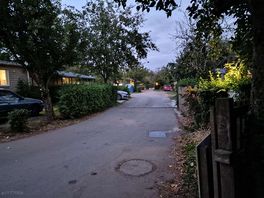 Small campsite with caravans to rent too