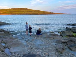 Skimming stones