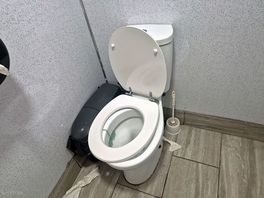 Toilet seat was heavy as led and did not fit the toilet got hurd by this