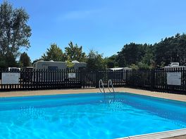 Lovely clean pool