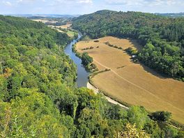 Yat rock walk