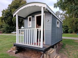 Butterfly shepherds hut