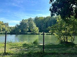 Pitch view with little fence for privacy
