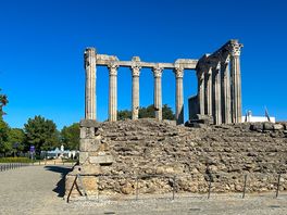 Roman temple, evora.