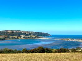 Poppit sands