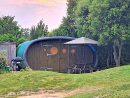 Surf pod