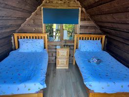 Our twin bed lodge.