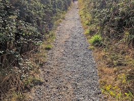 Long coastal walks & walking distance to reef cafe.