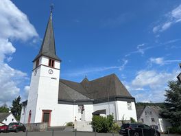 The town, a short walk from campsite.