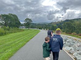 Walk along bala lake
