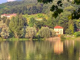 Photo prise depuis l’espace près du lac.