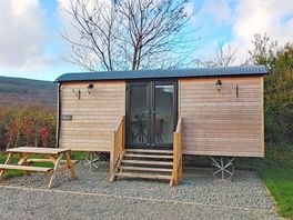 Owain shepherds hut