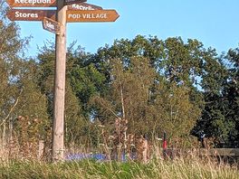 Clearly signposted...easy to find your way around. easy access for all ages 🙂