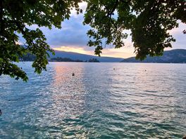 Supper by the lake...