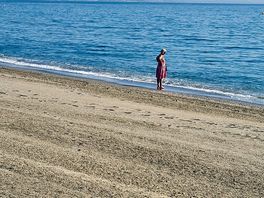 Beach outside camping bella vista.