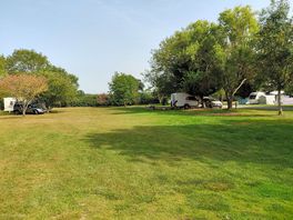Nice and quiet when we arrived mid week. managed to get a shady spot during the heatwave week