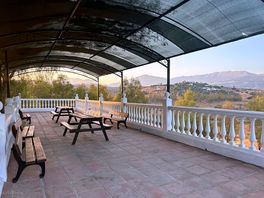 Terrace with view to the lake