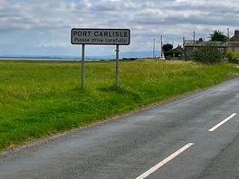 Short road walk from bowness on solway to port carlisle