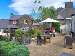 Pub gardens
