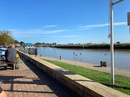 Riverside at reedham village