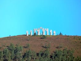 Fyrish monument, a short walk away.