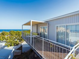 Leo Sea View