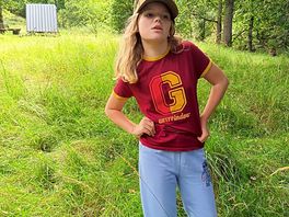 Daughter playing bottom of site