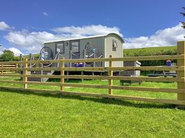 The shepherd’s hut exterior