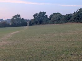 Lovely walk to the pub / farm shop
