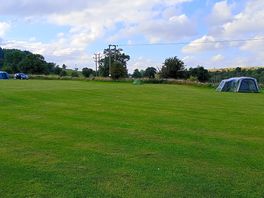 Shot of the large camping field at the top of the campsite. there are three separate fields.