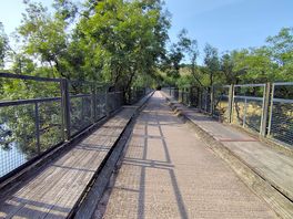 Cycle track