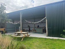 Barn
