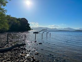 5 minute walk from the park
