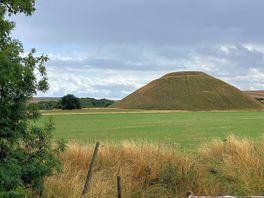 Tilbury hill