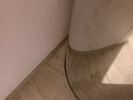 Dirty in batroom