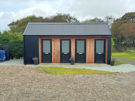 Toilet / shower block