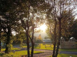 Honey cottage caravan park