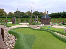 Crazy golf at carlton mere joliday site